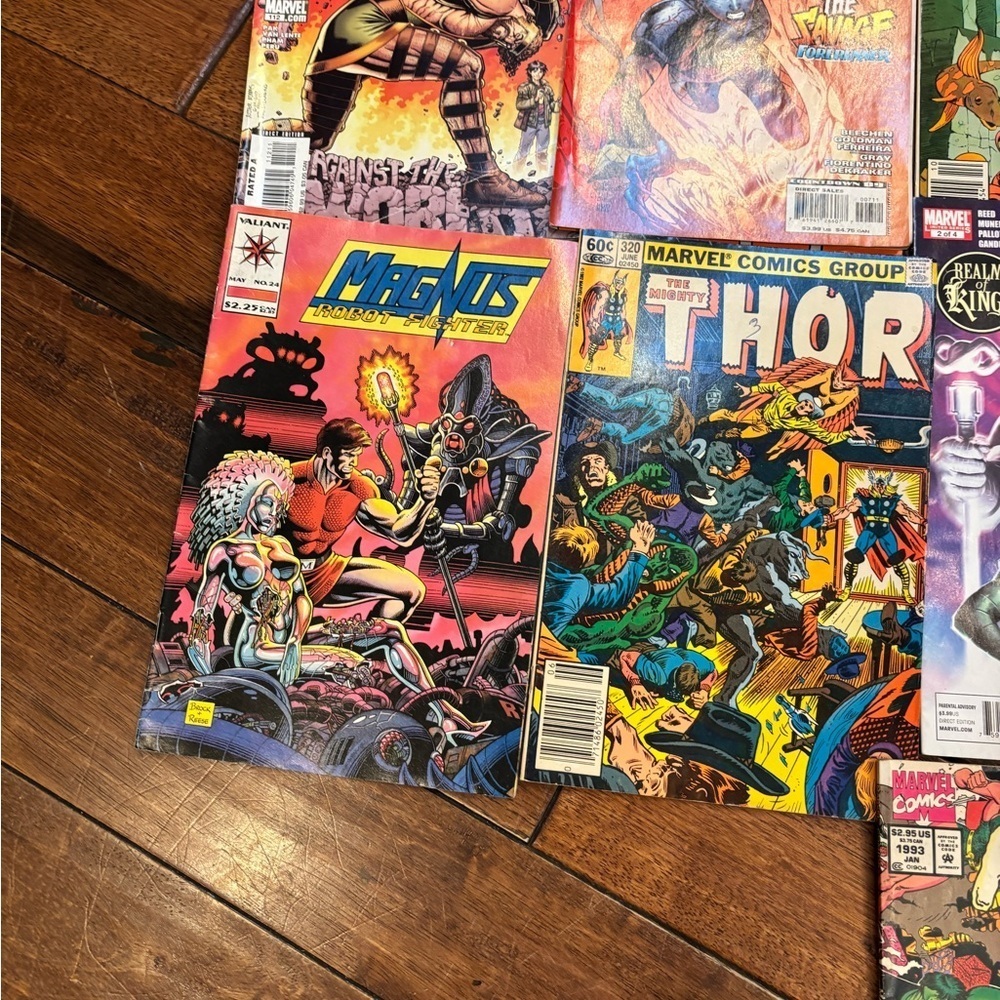 Vintage Collection of 23 Comic Books Marvel - Picture 10 of 10